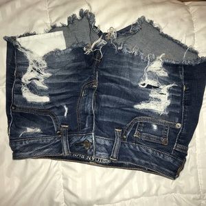 jean shorts from american eagle, size 4